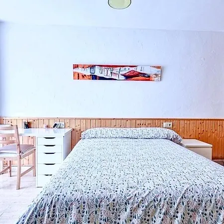 En El Edificio Barlovento, Situado En El Centro De Alcossebre, A 150m Del Mar Y Capacidad Hasta 8 Personas Alcossebre