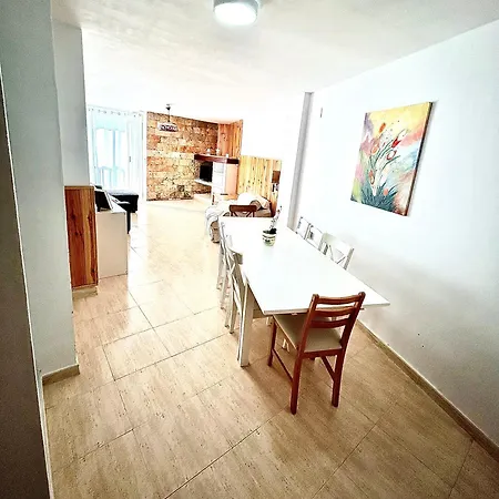 En El Edificio Barlovento, Situado En El Centro De Alcossebre, A 150m Del Mar Y Capacidad Hasta 8 Personas * Alcoceber